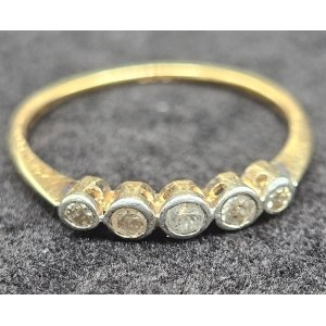 antique 18ct 5 stone diamond ring